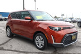 Used 2023 Kia Soul LX image 3