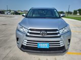 Used 2017 Toyota Highlander XLE image 3