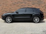 Used 2022 Porsche Cayenne Platinum Edition image 2