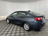 Used 2017 Chevrolet Cruze LT image 3