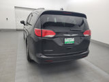 Used 2020 Chrysler Voyager Lxi image 6