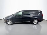 Used 2017 Chrysler Pacifica Touring-L w/ Tire & Wheel Group image 5