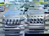 Used 2016 Jeep Cherokee Latitude w/ Cold Weather Group image 3