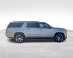 Used 2017 Cadillac Escalade ESV Luxury image 4