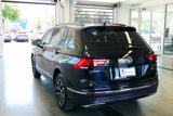 Used 2021 Volkswagen Tiguan SE w/ Panoramic Sunroof Package image 4