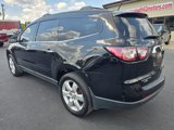 Used 2017 Chevrolet Traverse LT w/ Style and Technology Package image 3