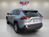 Used 2019 Toyota RAV4 LE image 3