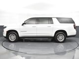 Used 2022 Chevrolet Suburban LT w/ Luxury Package image 3