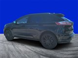 Certified 2022 Ford Edge ST-Line image 5