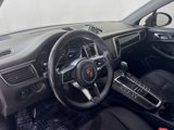 Certified 2018 Porsche Macan image 4