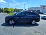 Used 2022 Toyota RAV4 XLE image 2
