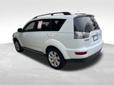 Used 2013 Mitsubishi Outlander SE image 4