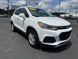 Used 2018 Chevrolet Trax LT w/ LT Convenience Package image 4