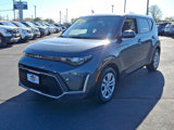 Used 2023 Kia Soul LX image 3