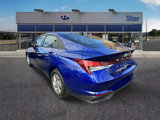 Used 2021 Hyundai Elantra SE w/ Cargo Package image 4