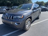 Used 2021 Jeep Grand Cherokee Laredo image 2