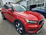 Used 2019 Volvo XC40 T5 Momentum image 3
