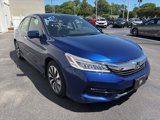 Used 2017 Honda Accord Touring image 3