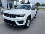 Used 2023 Jeep Grand Cherokee Laredo w/ Luxury Tech Group I image 6
