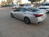 Used 2024 Nissan Altima 2.5 SV image 4