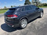 Used 2022 Volkswagen Atlas Cross Sport SE image 3