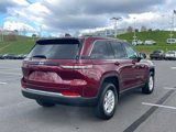 Certified 2023 Jeep Grand Cherokee Laredo w/ Luxury Tech Group I image 3