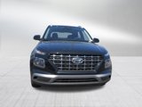 New 2025 Hyundai Venue SEL image 3