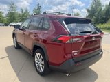 Used 2021 Toyota RAV4 XLE Premium image 4