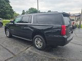 Used 2017 Chevrolet Suburban LT image 3