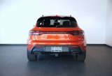 Certified 2024 Porsche Macan image 5