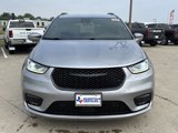Certified 2021 Chrysler Pacifica Touring-L w/ Uconnect Theater Family Group image 2