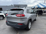 Used 2017 Jeep Cherokee Latitude w/ Cold Weather Group image 5
