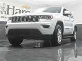 Used 2020 Jeep Grand Cherokee Laredo image 4
