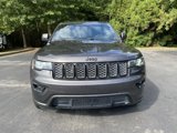 Used 2017 Jeep Grand Cherokee Altitude image 3