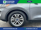 Used 2022 Ford Escape SEL w/ Technology Package image 2