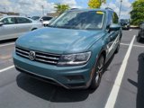 Used 2019 Volkswagen Tiguan SE w/ Panoramic Sunroof Package image 2