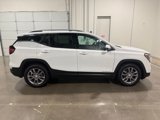 Used 2024 GMC Terrain SLT image 4