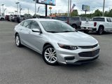 Used 2018 Chevrolet Malibu LT image 2