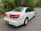 Used 2008 Lincoln MKZ image 2