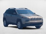 Used 2017 Jeep Cherokee Sport image 3