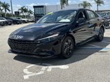 Certified 2022 Hyundai Elantra SEL image 2