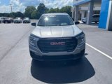 Used 2023 GMC Terrain SLT w/ Infotainment Package II image 2