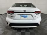 Used 2022 Toyota Corolla LE image 6
