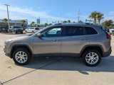 Used 2018 Jeep Cherokee Latitude Plus w/ Comfort/Convenience Group image 6