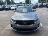Used 2019 Kia Sorento LX image 2