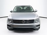 Used 2020 Volkswagen Tiguan SEL image 2