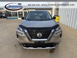 Used 2021 Nissan Rogue Platinum image 2