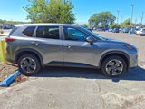 Used 2024 Nissan Rogue SV image 4