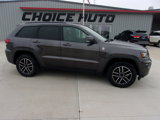 Used 2020 Jeep Grand Cherokee Trailhawk image 2