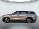 Used 2021 Lincoln Aviator Reserve w/ Equipment Group 201A image 2